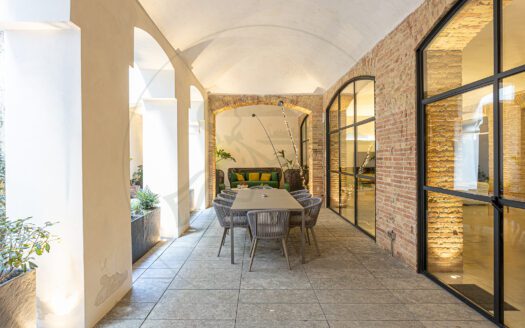 Spectacular apartment in Casa Burés